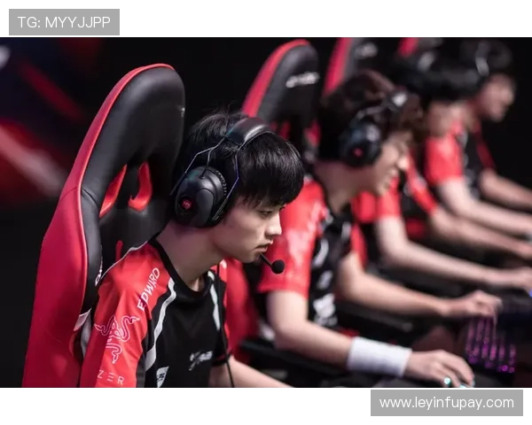 深圳网球队实力分析：聚焦年轻选手与团队协作的崛起之路